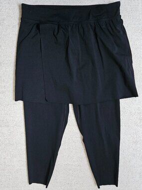 Spanx Booty Boost Active Skirt Around Knee Leggings Black 1X XXL Workout Casual